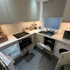 Next To Abbey & Baths - Gorgeous Georgian House Apartment