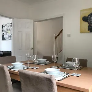 The Precinct Holiday home Southampton